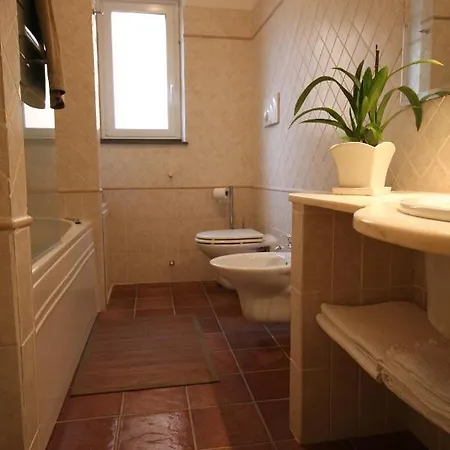 Porta Del Vento Bed and breakfast 4*